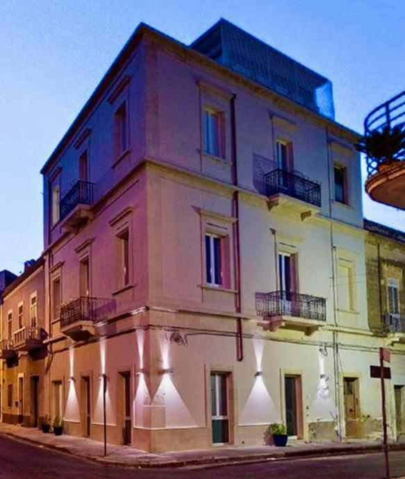Il Palazzotto Luxury Suites Лечче Экстерьер фото